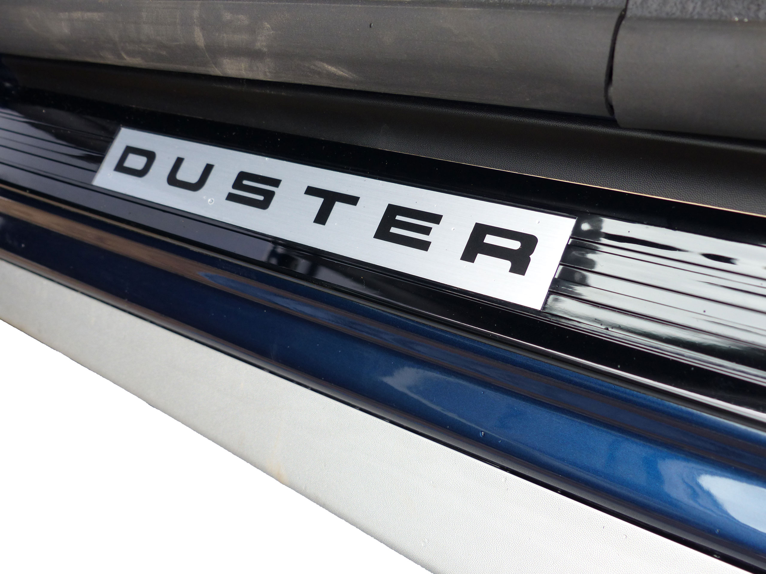 Dacia Duster Einstiegsleisten schwarz original Klavierlackoptik Schriftzug